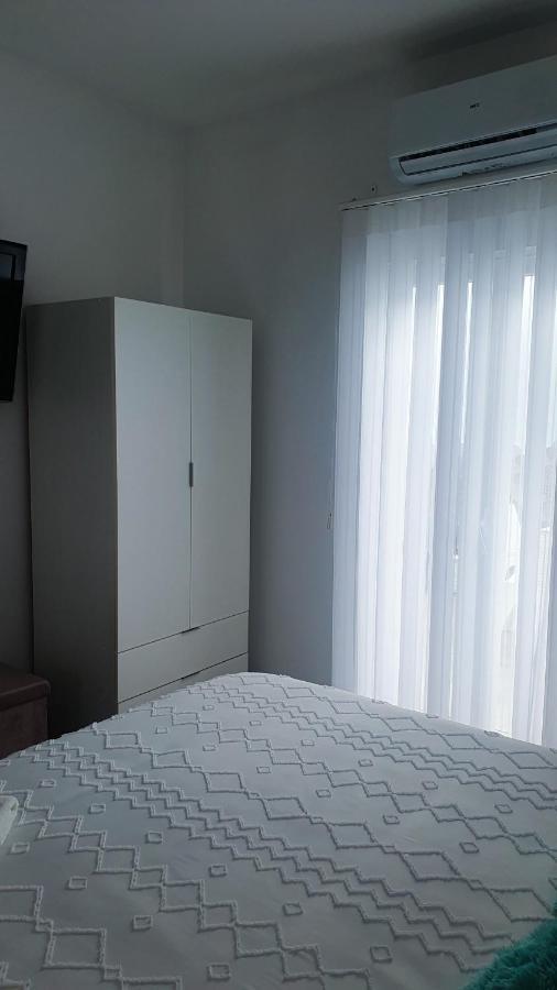 Tres Torres Apartamento Turistico Almoharin Exteriör bild